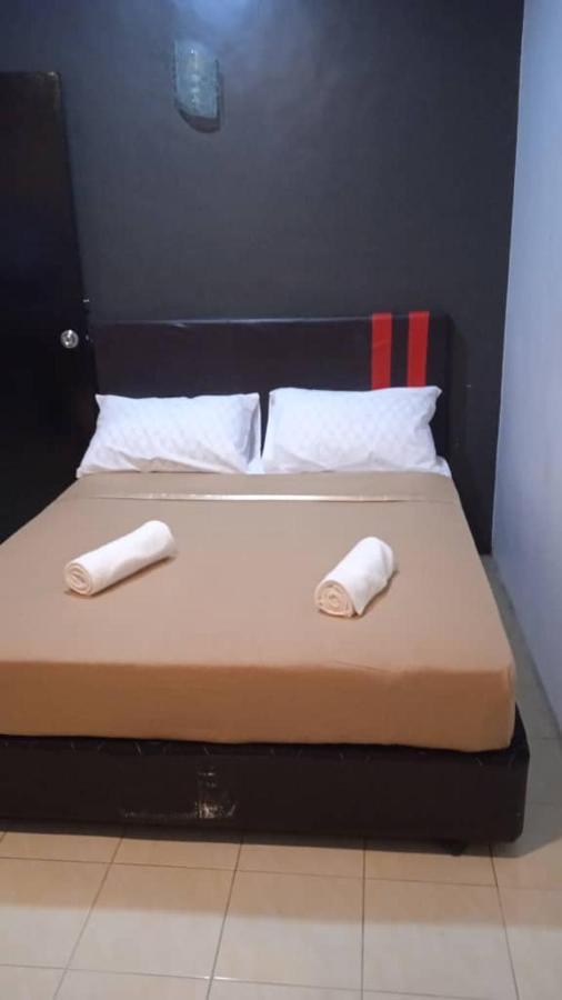 D Layaran Kuantan Lpt Exit 833 Hotel Eksteriør billede