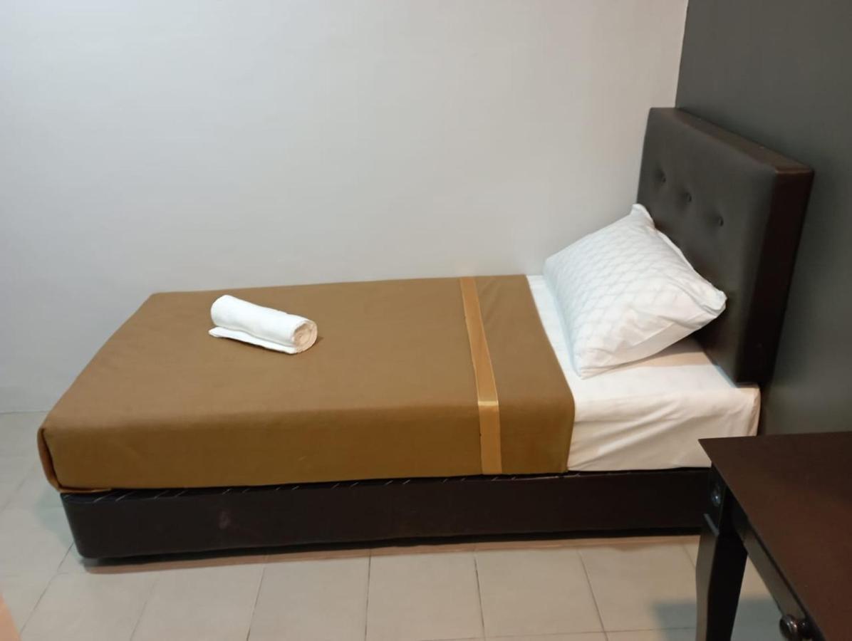 D Layaran Kuantan Lpt Exit 833 Hotel Eksteriør billede