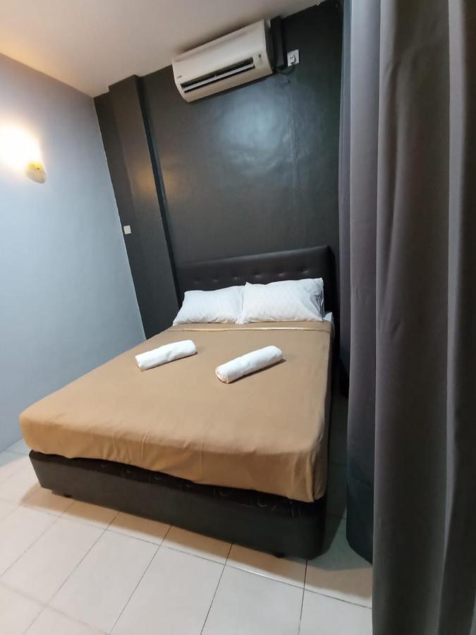 D Layaran Kuantan Lpt Exit 833 Hotel Eksteriør billede