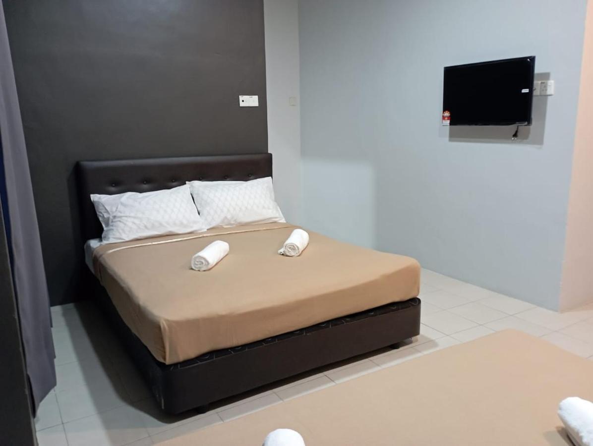 D Layaran Kuantan Lpt Exit 833 Hotel Eksteriør billede