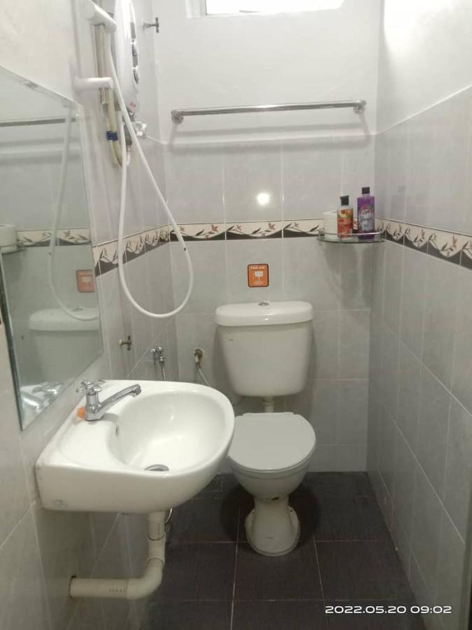 D Layaran Kuantan Lpt Exit 833 Hotel Eksteriør billede