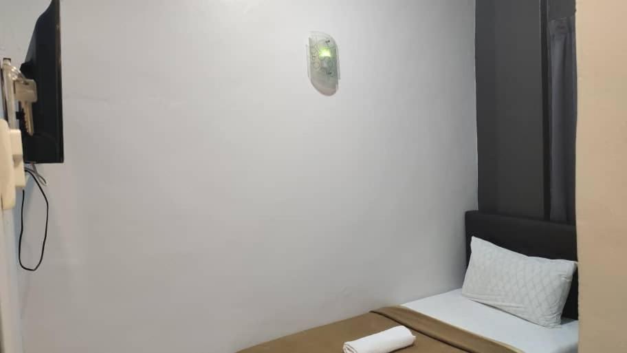 D Layaran Kuantan Lpt Exit 833 Hotel Eksteriør billede