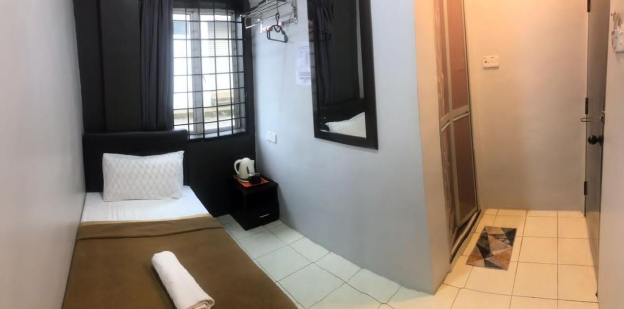 D Layaran Kuantan Lpt Exit 833 Hotel Eksteriør billede